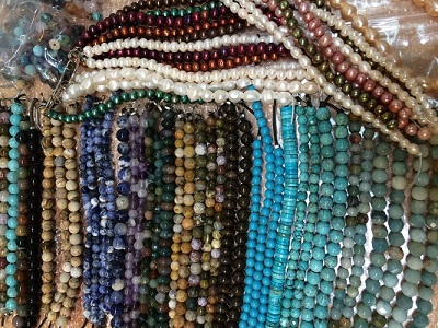 Things To Do JUMPING MOUSE BEADS